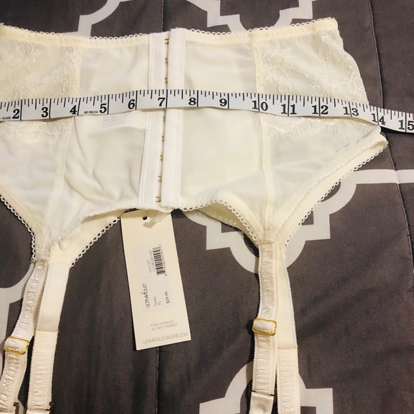 ‼️🆕ONCE UPON A TIME‼️IVORY GIRDLE - Picture 2 of 6